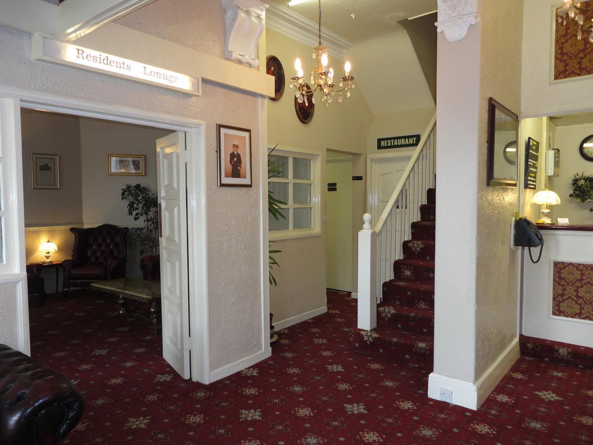 The Talbot Hotel Саутпорт Екстериор снимка